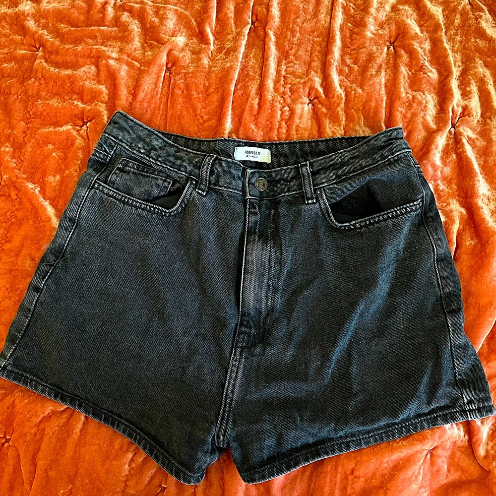 Forever 21 High waisted black shorts size 31
